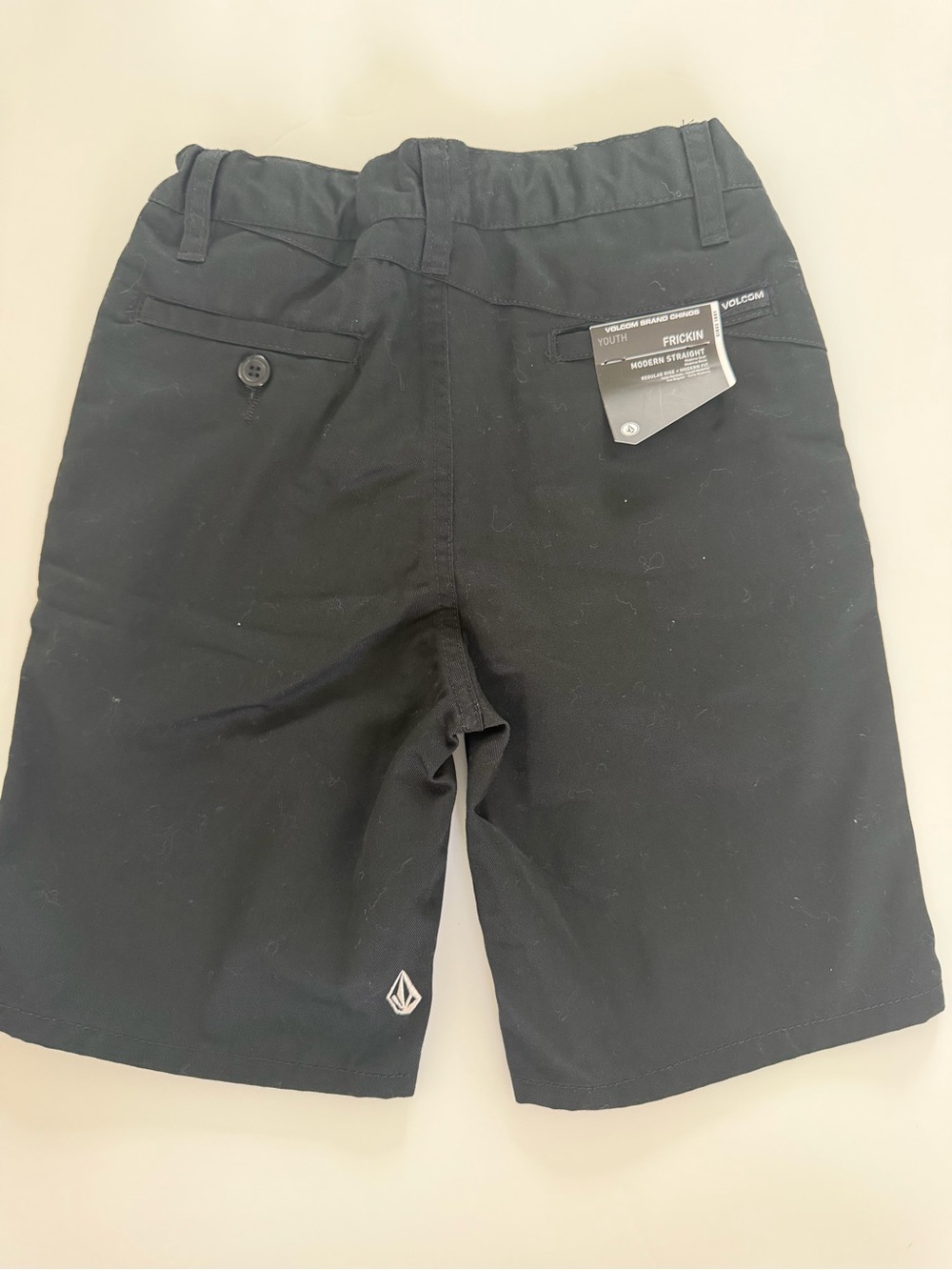 Volcom Black Youth shorts NWT